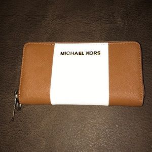 Michael Kors wallet